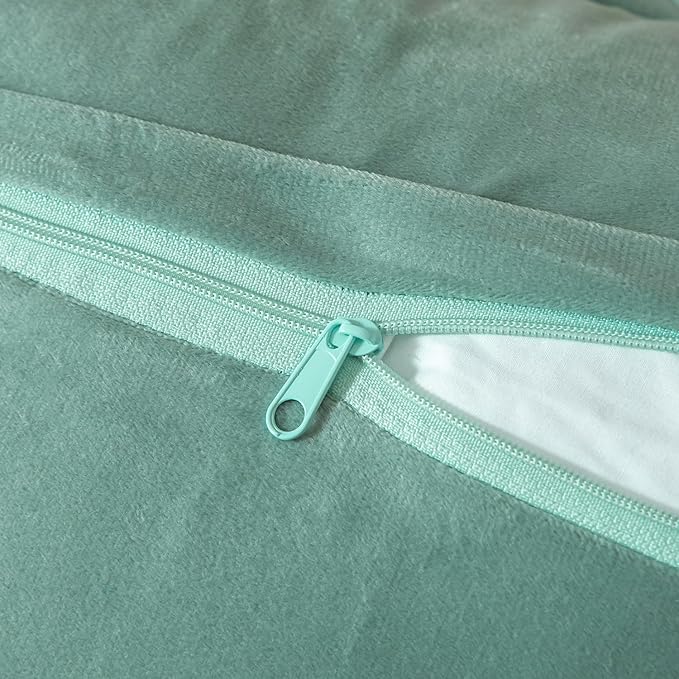 Yaertun Pack of 2 Chenille Textured Decorative Throw Pillow Covers Accent Solid Cushion Cover Soft Cozy Pillow Case with Velvet Back for Couch Sofa Bed Living Room 26x26 Inch Teal