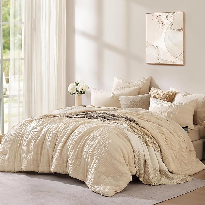 CASAAGUSTO King Size Comforter Set, 7 Pieces Beige Seersucker Bed in a Bag King Soft All Seasons, King Bedding Sets with Comforter, Flat Sheet, Fitted Sheet, 2 Pillow Shams, 2 Pillowcases