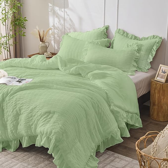 JOLLYVOGUE Sage Green Queen Comforter Set, 3 Pieces Seersucker Comforters Queen Size, Lightweight & Fluffy Bedding Sets Queen for All Season with 1 Ruffle Comforter and 2 Ruffle Pillowshams