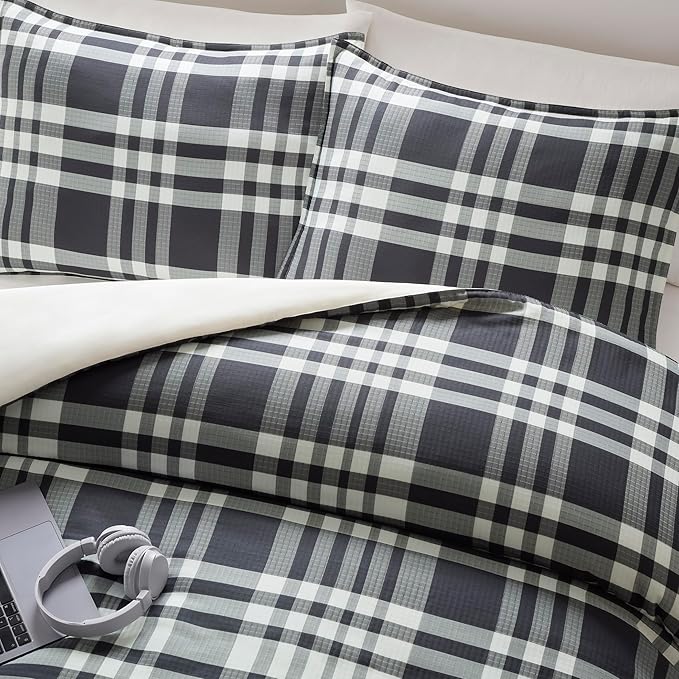 UGG 32553 Leonora California King 3-Piece Comforter Set Luxury Bedding Comforter and Two Pillow Shams Cozy Comfortable Reversible Machine Washable Hotel Style Bedding Set, King, Ocean Plaid