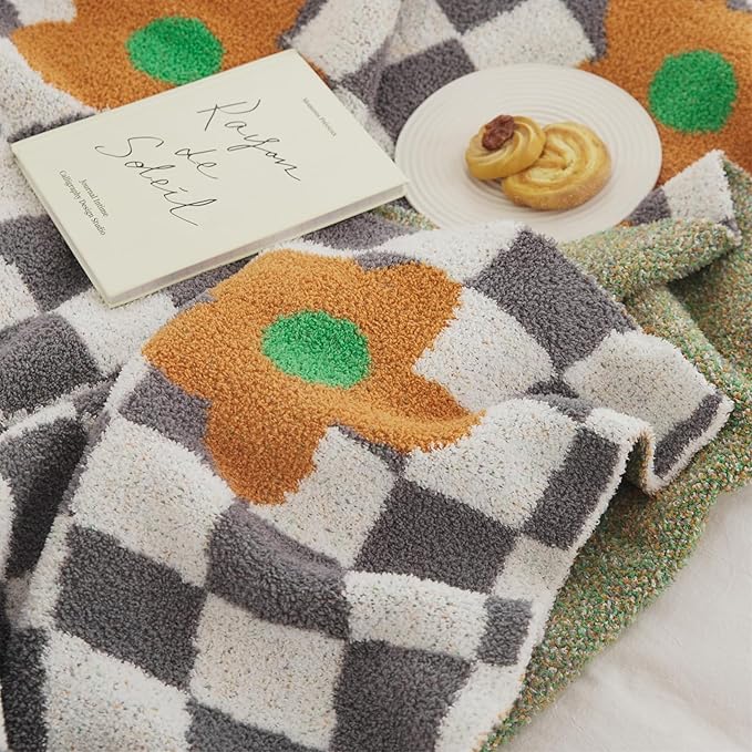YIRUIO Checkered Throw Blankets Checkerboard Chessboard Warmer Comfort Super Soft Shaggy Cozy Decor for Home Bed Couch (Orange Floral, 51''x63'')