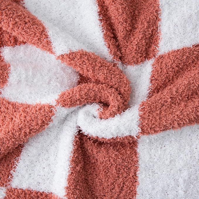 YIRUIO Throw Blanket Checkered Chessboard Fluffy Fuzzy Warmer Comfort Reversible Super Soft Cozy for Home Decor Bed Couch Sofa Living Room (Red, 60''x80'')