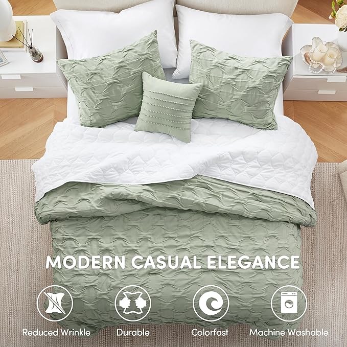 Comfort Spaces Comforter for Queen Size Bed, Ogee Ruched with Crinkle Texture, Breathable Comforter Set Queen, All Season Lightweight Bedding Set, Shams, Décor Pilow, Full/Queen Green 4 Piece