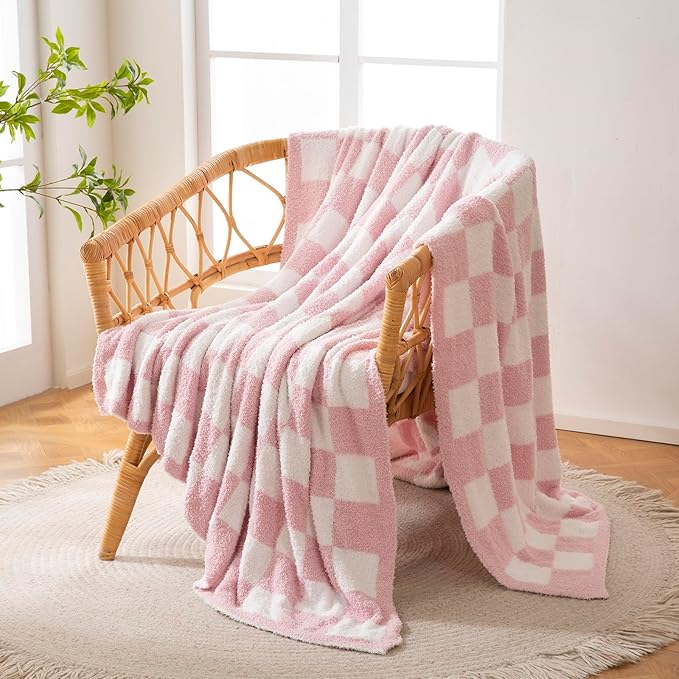 YIRUIO Throw Blanket Checkered Chessboard Fluffy Fuzzy Warmer Comfort Reversible Super Soft Cozy for Home Decor Bed Couch Sofa Living Room (Pink, 60''x80'')