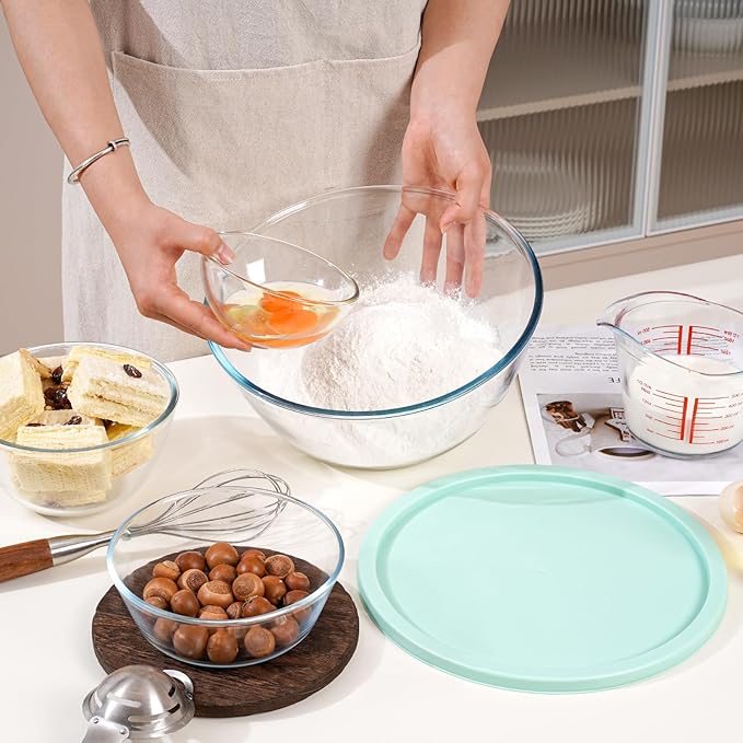 NUTRIUPS 4.7 Quart Large Glass Mixing Bowl with Lid, Deep Big Glass Bowl Large Salad Bowl (Horizon Green)