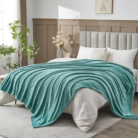 NEWCOSPLAY Super Soft King Blanket Light Teal Premium Silky Flannel Fleece Leaves Pattern Lightweight Bed Blanket All Season Use (Light Teal, King(90"x110"))