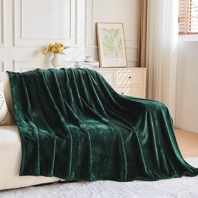 NEWCOSPLAY Super Soft King Blanket Forest Green Premium Silky Flannel Fleece Leaves Pattern Lightweight Bed Blanket All Season Use (Forest Green, King(90"x110"))