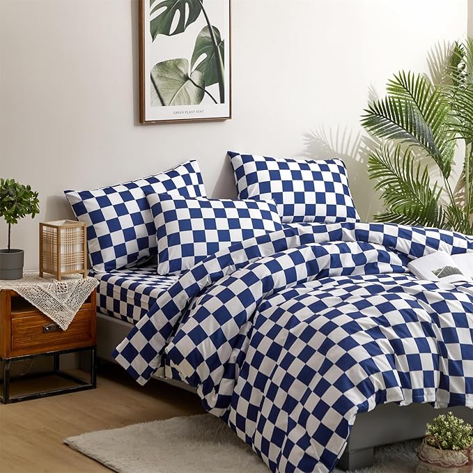 CLOTHKNOW Blue White Plaid Full Size Comforter Sets Checkerboard Bedding Comforter Sets Soft Grid Comforter with 2 x Pillow Cases