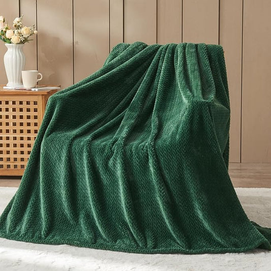 NEWCOSPLAY Super Soft Twin Blanket Dark Green Premium Silky Flannel Fleece Leaves Pattern Lightweight Bed Blanket All Season Use (Dark Green, Twin(60"x80"))