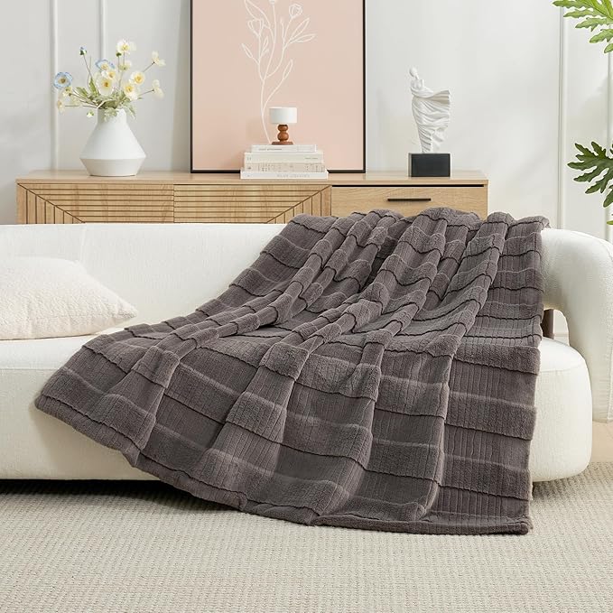 Amélie Home Luxury Striped Faux Fur Throw Blanket for Couch, Embossed Split Fur Cozy Fuzzy Fluffy Luxurious Soft Plush Sofa Chair Bed Gift Blankets for Women Men Wife Friend, 60"x80", Charcoal Gray