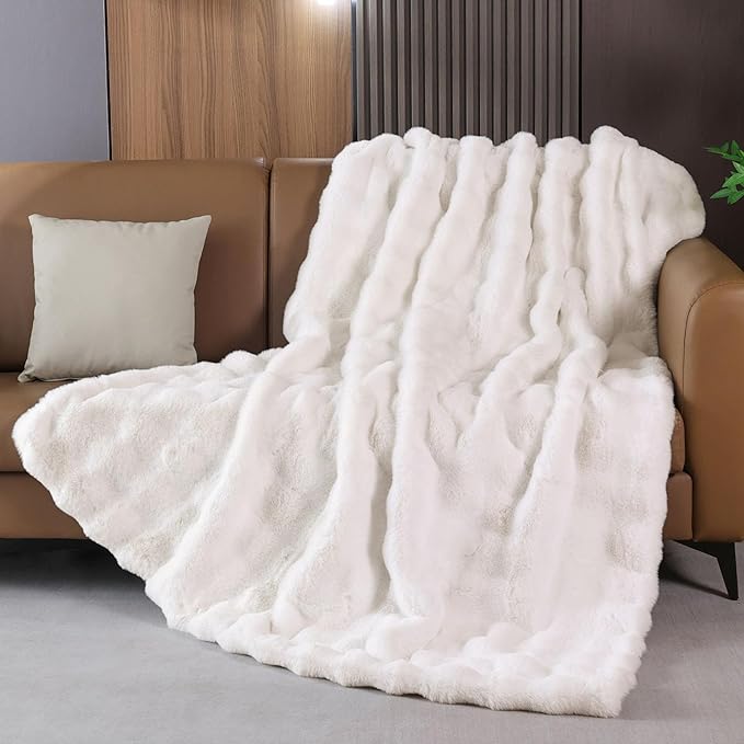 Faux Fluffy Fur Light Cream Beige Throw Blanket for Bedroom Couch Bed 50x60 Bunny Fuzzy Blanket for Adults Sofa Office Soft Thick Blanket Room Decor 860 GSM