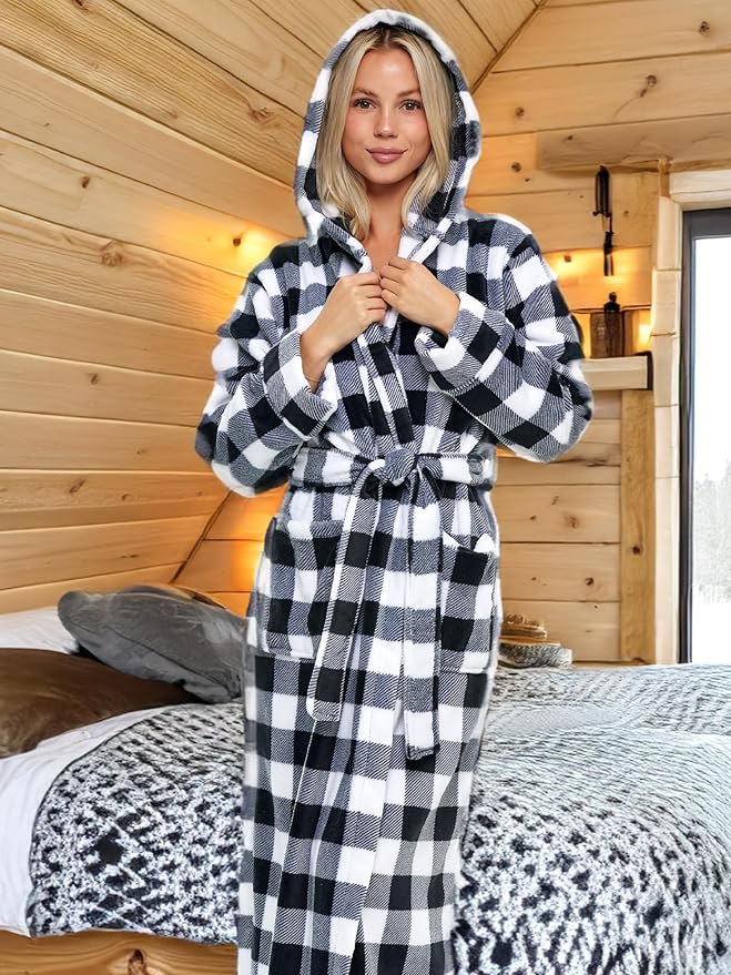 Alexander Del Rossa Womens Robe, Long Plush Bathrobe with Hood, Hooded Robes for Women Plus Size Bath Robe