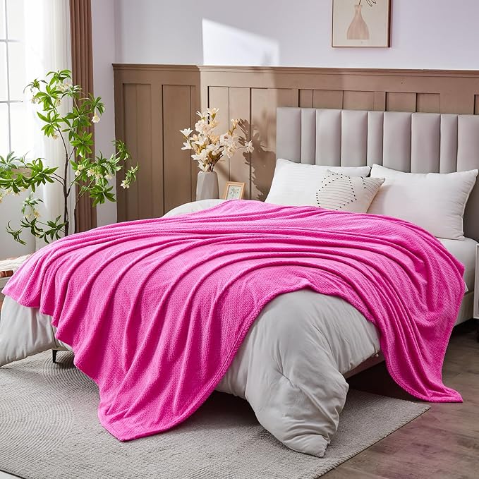 NEWCOSPLAY Super Soft Queen Blanket Hot Pink Premium Silky Flannel Fleece Leaves Pattern Lightweight Bed Blanket All Season Use (Hot Pink, Queen(90"x90"))