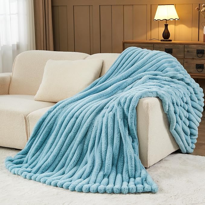 NEWCOSPLAY Faux Fur Twin Blanket Blue 3D Ribbed Plush Thick Warm Blanket for Couch Sofa Bed 850GSM (Blue Ribbed, Twin(60"x80"))