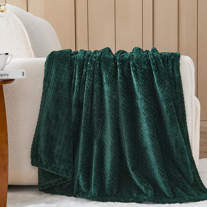 NEWCOSPLAY Super Soft King Blanket Forest Green Premium Silky Flannel Fleece Leaves Pattern Lightweight Bed Blanket All Season Use (Forest Green, King(90"x110"))