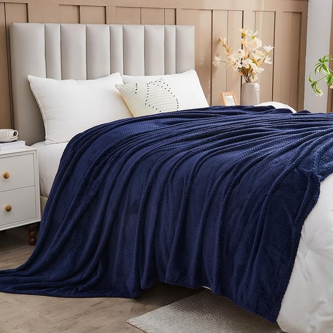 NEWCOSPLAY Super Soft King Blanket Dark Navy Premium Silky Flannel Fleece Leaves Pattern Lightweight Bed Blanket All Season Use (Dark Navy, King(90"x110"))