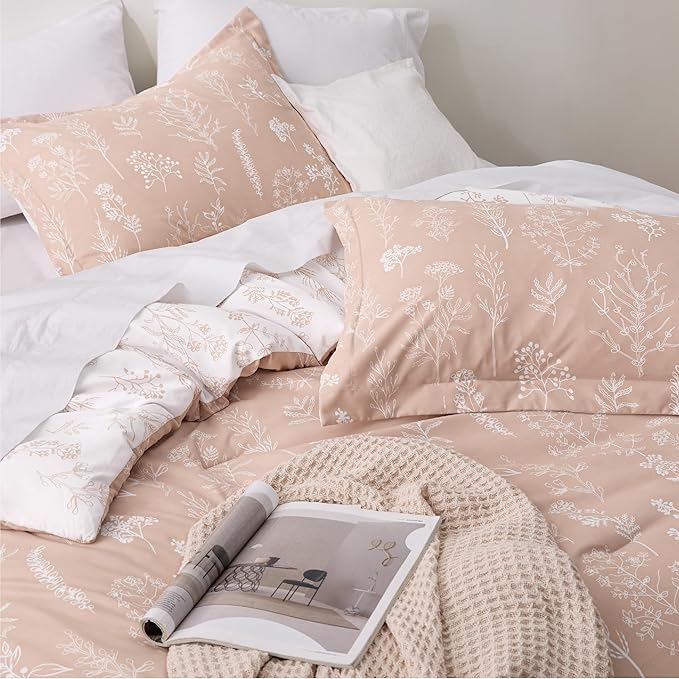 Bedsure Oversized Queen Comforter Set - Dusty Rose Bed Set, 3 Pieces Cute Floral Bedding, 1 Soft Reversible Botanical Flowers Comforter and 2 Pillow Shams