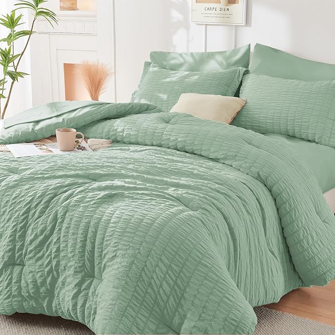 HYMOKEGE Sage Green King Size Comforter Set Seersucker 7 Pieces, All Season Luxury Bed in a Bag for Bedroom, Bedding Set with Comforters, Sheets, Pillowcases & Shams