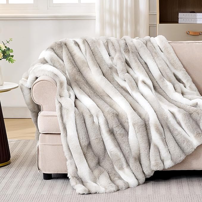 Faux Rabbit Fur Throw Blanket – 850GSM Thick & Warm, Ultra Soft Plush Blanket for Couch, Bed, Sofa, Ideal Gift for Women, 60" × 80", Grey