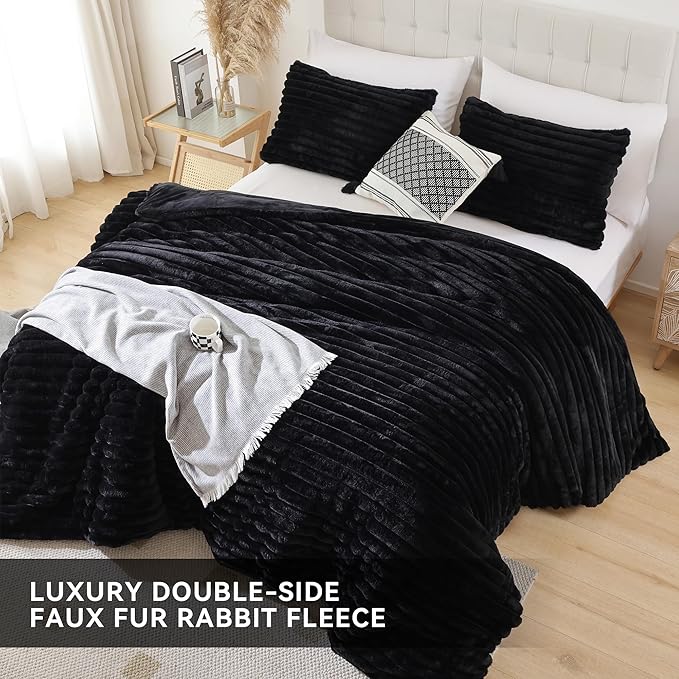 Smoofy Fluffy Queen Comforter Set 3 Pieces - Black Fleece Fluffy Comforter Set, Luxury Fuzzy Queen Bedding Set, Soft Warm Bed Set All Season, Heavy Faux Fur Comforter with 2 Pillow Cases