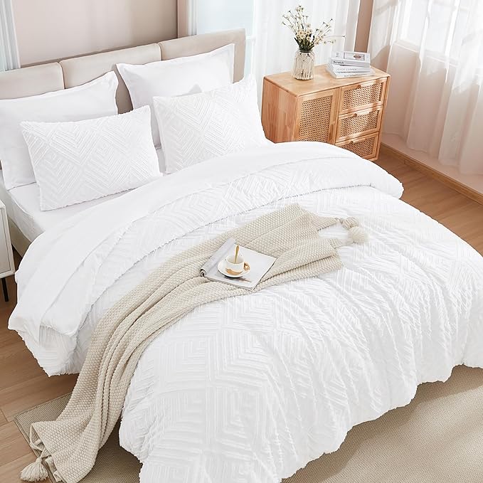 Andency White Comforter Queen Size Set with Sheets - 7 Pieces Boho Bed in a Bag Tufted Bedding Sets Lightweight All Season Bed Set with Comforter, Sheets, Pillowcases & Shams