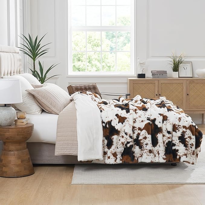 Cozy Bliss Cow Print Faux Fur Throw Blanket, Animal Printed Blankets Super Soft Warm Thick Fluffy Throws Home Decor for Couch Bed Sofa Women (Black&Brown Cow, 60x80 Inches)