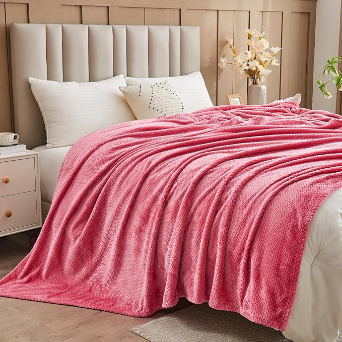 NEWCOSPLAY Super Soft King Blanket Coral Pink Premium Silky Flannel Fleece Leaves Pattern Lightweight Bed Blanket All Season Use (Coral Pink, King(90"x110"))