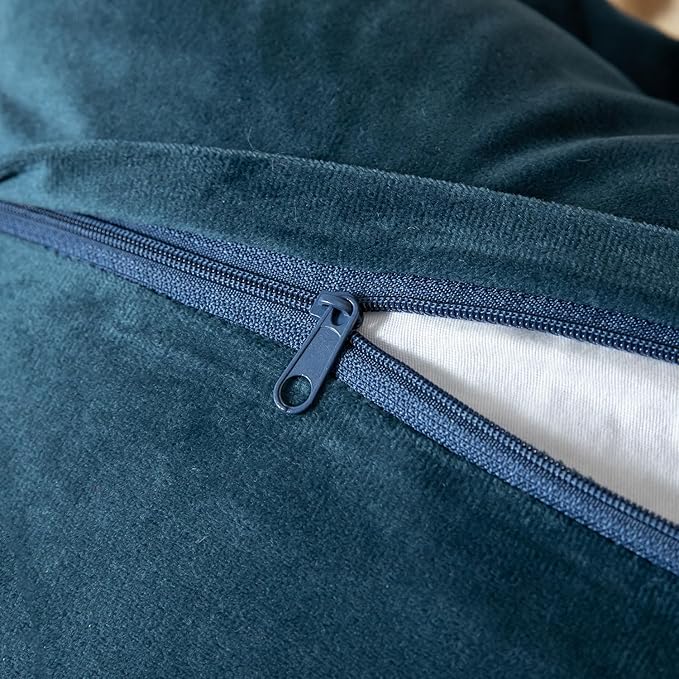 Yaertun Pack of 2 Chenille Textured Decorative Throw Pillow Covers Accent Solid Cushion Cover Soft Cozy Pillow Case with Velvet Back for Couch Sofa Bed Living Room 26x26 Inch Blue