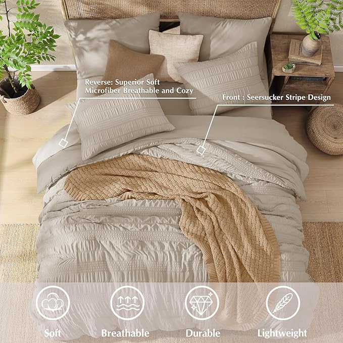 CASAAGUSTO Queen Comforter Set, 7 Pieces Oatmeal Seersucker Bed in a Bag Queen Size Soft All Seasons, Bedding Sets with Comforter, Flat Sheet, Fitted Sheet, 2 Pillow Shams, 2 Pillowcases