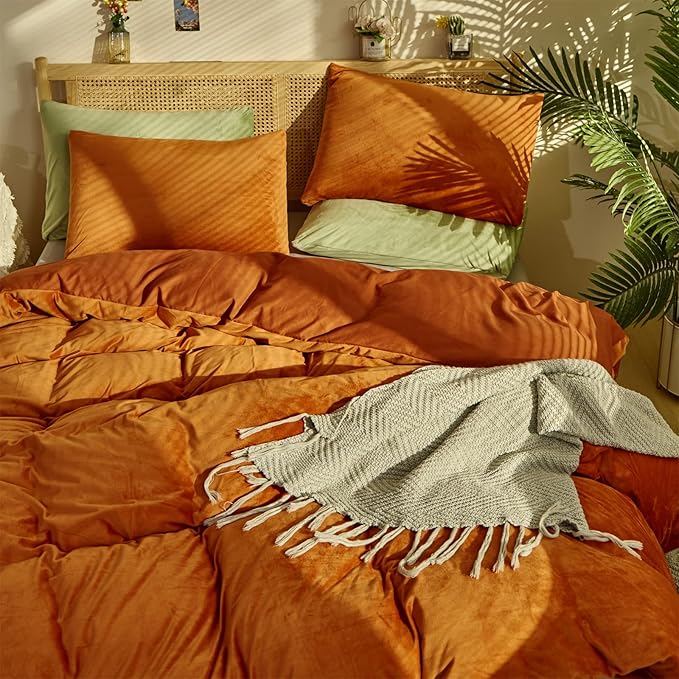 CLOTHKNOW Burnt Orange Comforter Set King Fluffy Velvet Bedding Comforter Sets Soft Rust Comforter Caramel Comforter with 2 x Pillow Cases