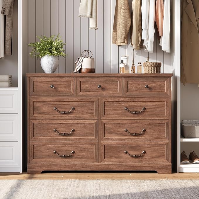 DICTAC Farmhouse 9 Drawers Dresser for Bedroom, Wide Dressers Chest of Drawers, Large Storage Closet Organizer with Natural Texture and Vintage Metal Handle, Wooden Dresser TV Stand for Living Room