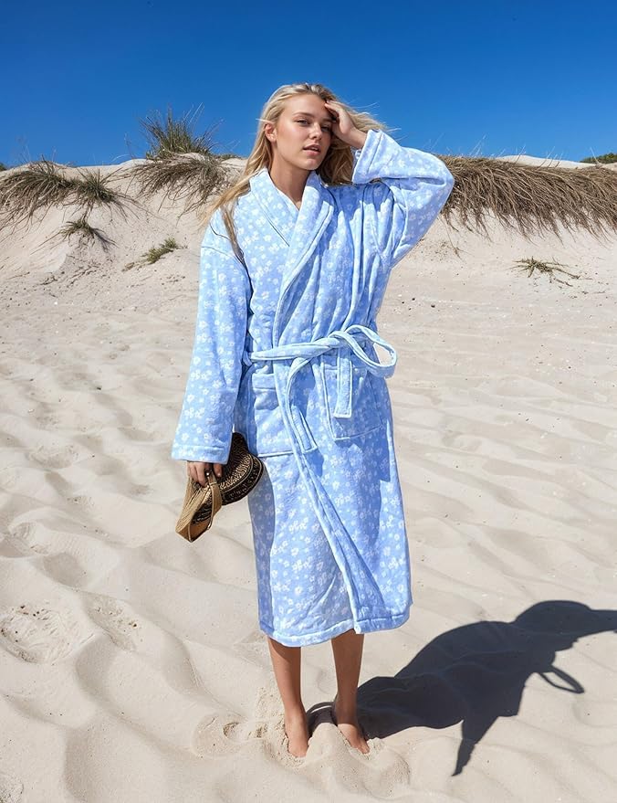 Women Fleece Floral Fruit Print Bathrobe Soft Flannel Lounge Robe Cute Fall Robe Lightweight Warm Gown with Belt