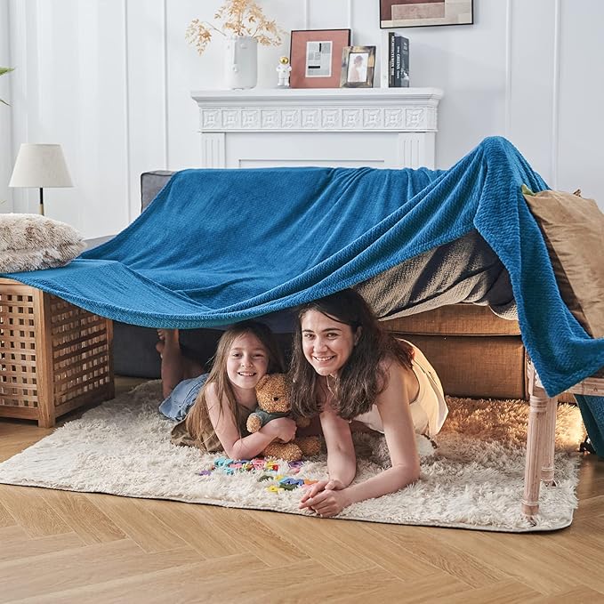 NEWCOSPLAY Super Soft Queen Blanket Navy Blue Premium Silky Flannel Fleece Leaves Pattern Lightweight Bed Blanket All Season Use (Navy Blue, Queen(90"x90"))