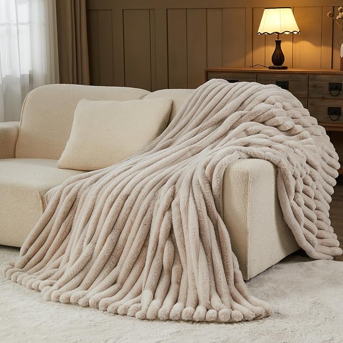 NEWCOSPLAY Faux Fur Throw Blanket Linen 3D Ribbed Plush Thick Warm Blanket for Couch Sofa Bed 850GSM (Linen Ribbed, Throw(50"x60"))