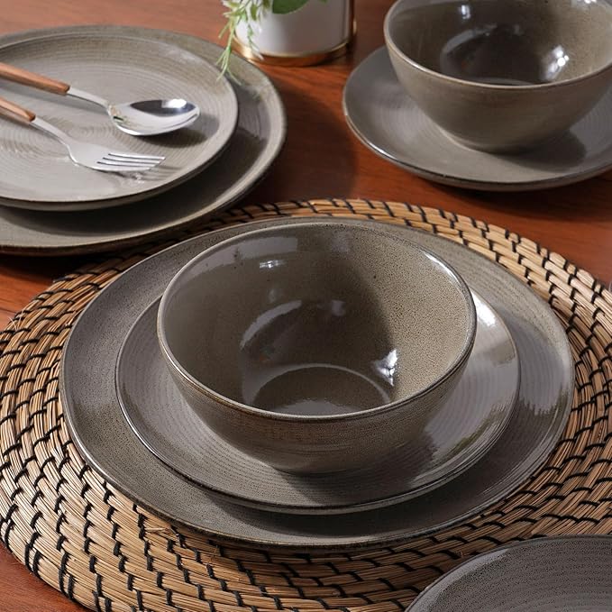 Famiware Tempus Plates and Bowls Sets for 6, 18 Pieces Stoneware Dinnerware Sets, Reactive Glaze Dishes Set, Dishwasher & Microwave Safe - Dark Olive