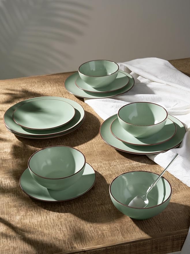 Famiware Venus Plates and Bowls Sets, 18 Pieces Stoneware Dinnerware Sets, Speckled Dishes Set for 6, Microwave and Dishwasher Safe, Matte Light Green