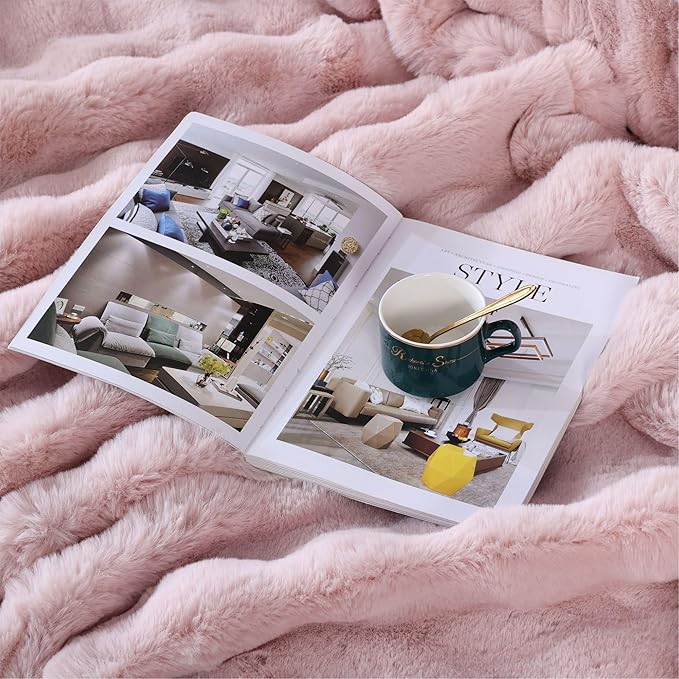 Pink Fluffy Faux Fur Throw Blanket for Bed Couch Living Room Fuzzy Bubble Cozy 50x60 Decorative Throw Blanket Rabbit Fur Bunny Blanket Girls Home Decor 860 GSM