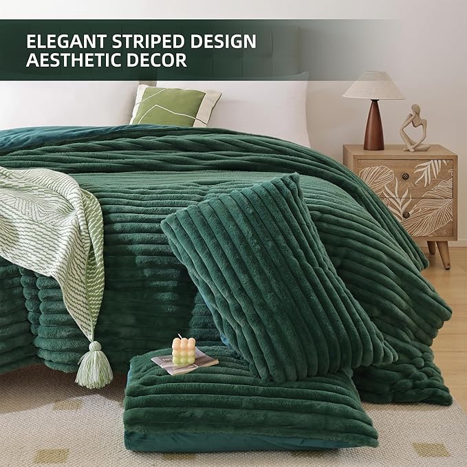 Smoofy Fluffy Queen Comforter Set 3 Pieces - Dark Green Fleece Fluffy Comforter Queen Set, Luxury Fuzzy Queen Bed Set, Soft &Warm Bed Comforter All Season, Heavy Queen Bedding with 2 Pillow Case