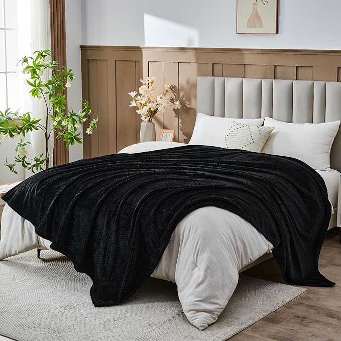 NEWCOSPLAY Super Soft Queen Blanket Black Premium Silky Flannel Fleece Leaves Pattern Lightweight Bed Blanket All Season Use (Black, Queen(90"x90"))