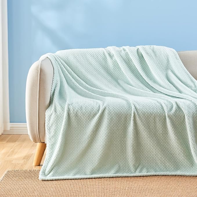 NEWCOSPLAY Super Soft King Blanket Mint Premium Silky Flannel Fleece Leaves Pattern Lightweight Bed Blanket All Season Use (Mint, King(90"x110"))