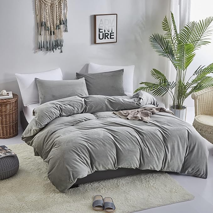 Cottonight Grey Velvet Comforter Set - California King Plush Fluffy Gray Bedding - Winter Warm Cozy Super Soft Heavyweight Flannel Comforter Set with 2 Pillowcases