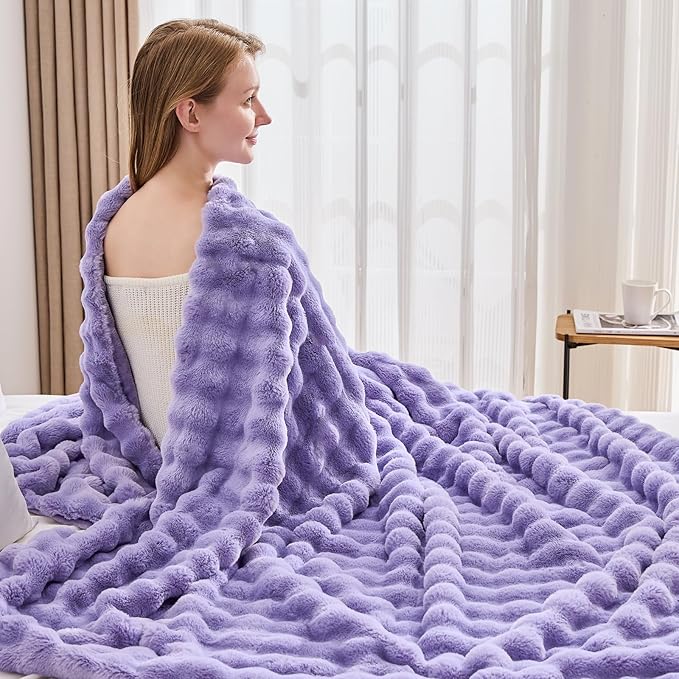 NEWCOSPLAY Faux Fur Twin Blanket Lavender Bubble Blanket Thick Warm Soft for Couch Sofa Bed 550GSM (Lavender, Twin(60"x80"))