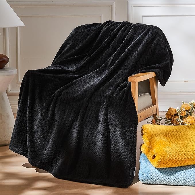 NEWCOSPLAY Super Soft Throw Blanket Black Premium Silky Flannel Fleece Leaves Pattern Lightweight Bed Blanket All Season Use (Black, Throw(50"x60"))