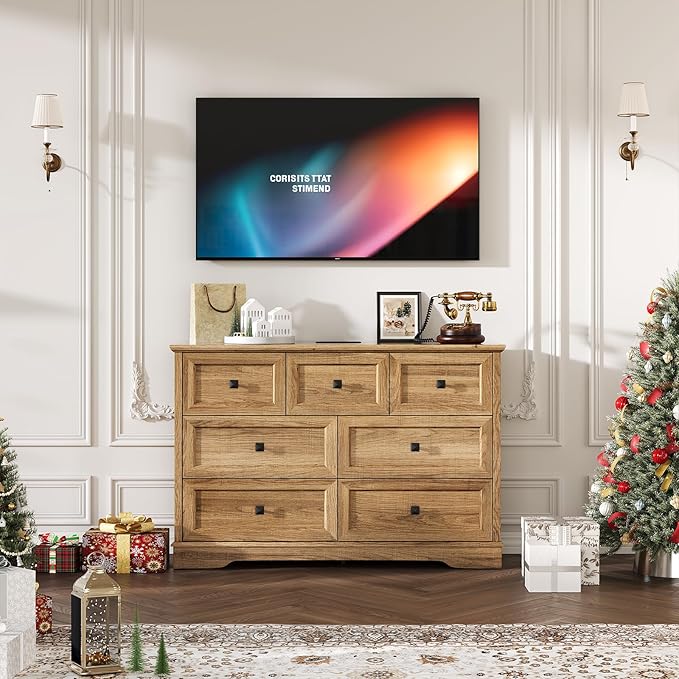 Farmhouse 7 Drawers Dresser for Bedroom with Charging Station, Rustic 7 Chest of Drawers, Wood Dressers for Closet, Modern Storage Organizer Cabinet for Living Room,Hallway & Entryway, Natural Oak