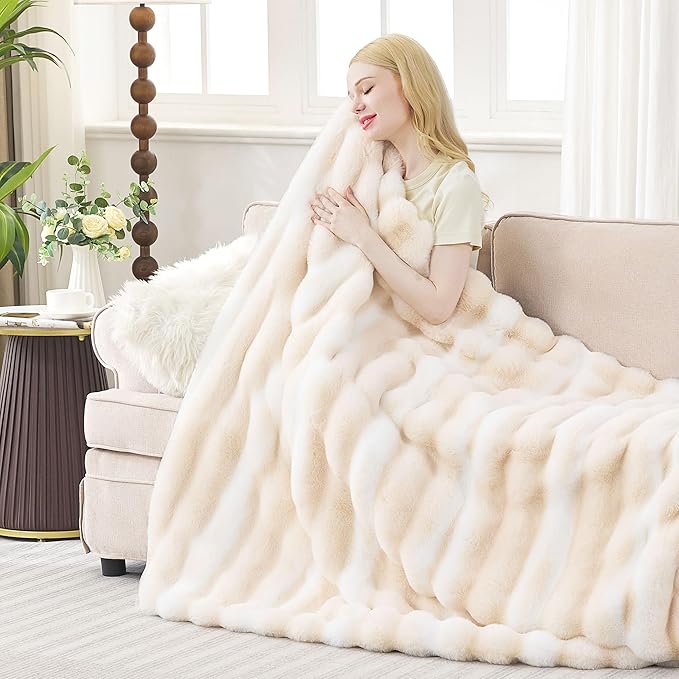 Plush Faux Rabbit Fur Throw Blanket – 850GSM Thick & Warm, Ultra Soft Fluffy Blanket for Couch, Bed, Sofa, Ideal Gift for Women, 50" × 60", Beige