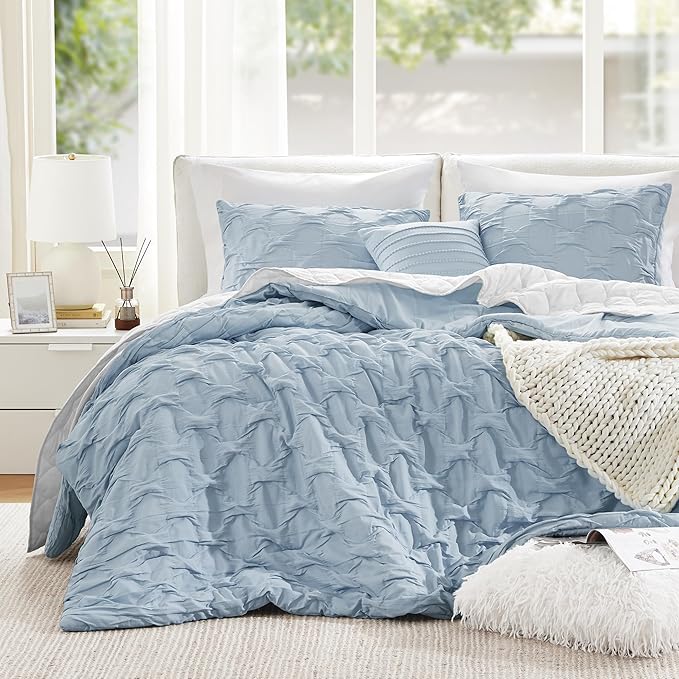 Comfort Spaces Comforter for Queen Size Bed, Ogee Ruched with Crinkle Texture, Breathable Comforter Set Queen, All Season Lightweight Bedding Set, Shams, Décor Pilow, Full/Queen Blue 4 Piece