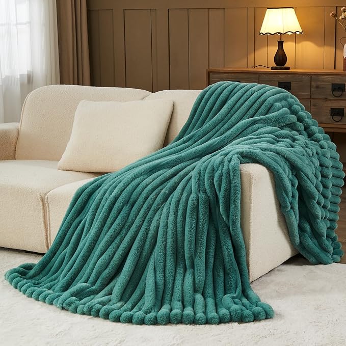 NEWCOSPLAY Faux Fur Twin Blanket Light Teal 3D Ribbed Plush Thick Warm Blanket for Couch Sofa Bed 850GSM (Light Teal Ribbed, Twin(60"x80"))