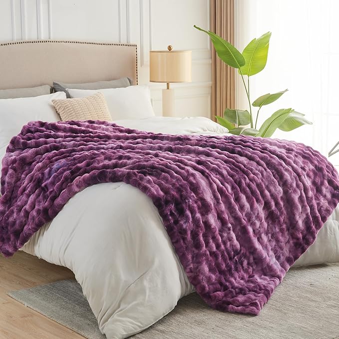 NEWCOSPLAY Faux Fur Twin Blanket Tie-dye Violet Purple Luxury Fluffy Thick Warm Bubble Blanket for Couch Sofa Bed 700GSM (Tie-dye Violet Purple, Twin(60"x80"))