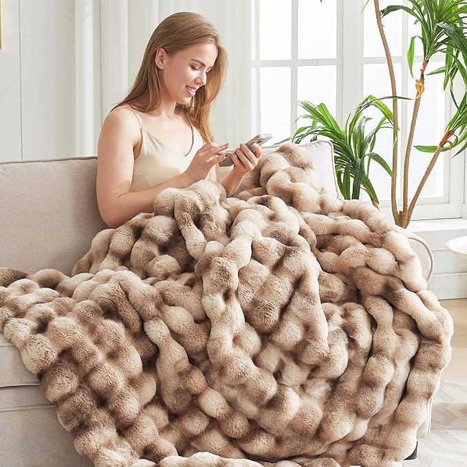 Ultra Plush Bubble Faux Rabbit Fur Blanket – 950GSM Thick Fluffy Throw Blanket for Bed, Couch, Sofa, or Gift, 50" × 60", Tie-dye Coffee