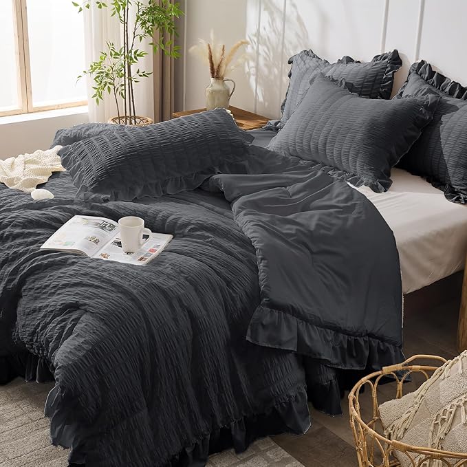 JOLLYVOGUE Dark Gray Queen Comforter Set, 3 Pieces Seersucker Bedding Comforter Sets, All Season Bed in a Bag Queen, Lightweight & Fluffy Queen Bedding Set with 1 Comforter, 2 Ruffle Pillowshams